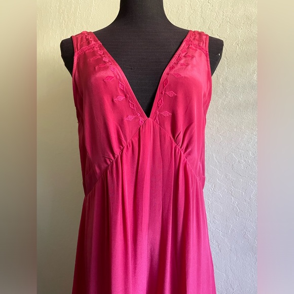 Anthropologie silk jumpsuit - Picture 4 of 8